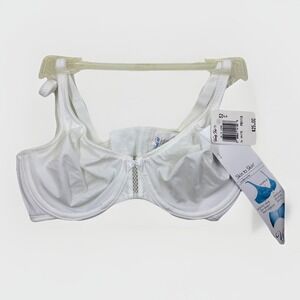 VTG Vanity Fair White Bra 32C Skin To Skin Underwire Style 75113 Lightly Lined